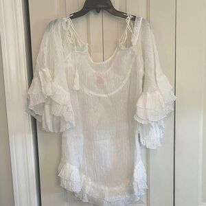 Red Carter White Ruffle Sleeve Blouse off shoulder Size S NWT